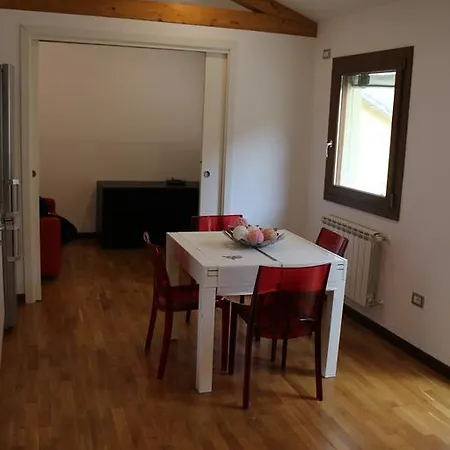 Alessandra House * Venice