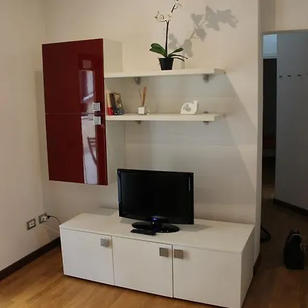 Alessandra House شقة